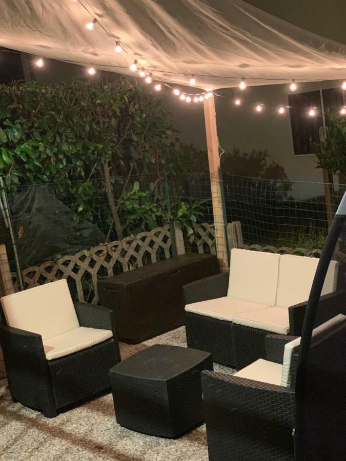 Casa Vacanze Ilaria Apartment Ceparana ภายนอก รูปภาพ